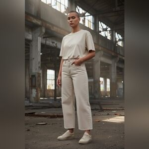 Kut from the Kloth White Slightly Cropped Wide Leg Jeans Misses Size 10